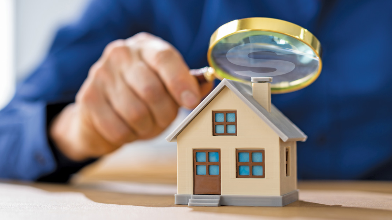 تشخیص سن بنای ساختمان