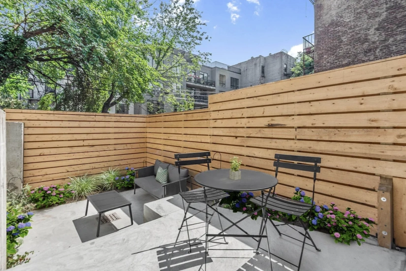 زندگی در همکف